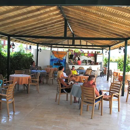 Beyaz Saray Otel 2*