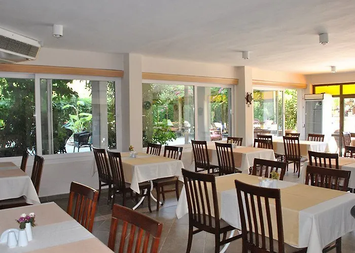 Beyaz Saray Hotell Side