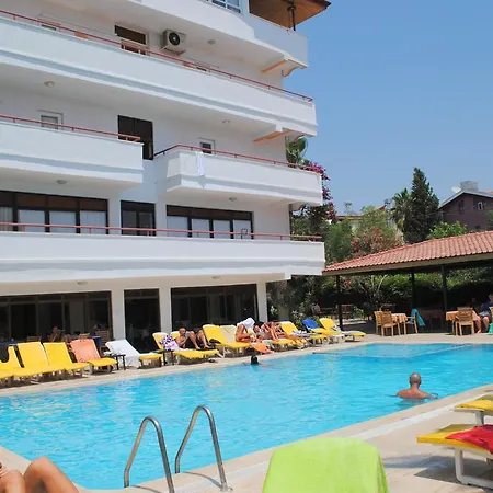 Beyaz Saray 2* Side